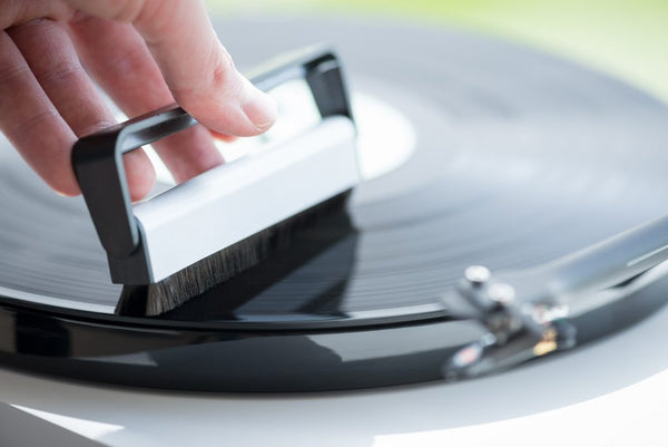 Pro-Ject Carbon Fiber Record Brush *FREE SHIPPING*